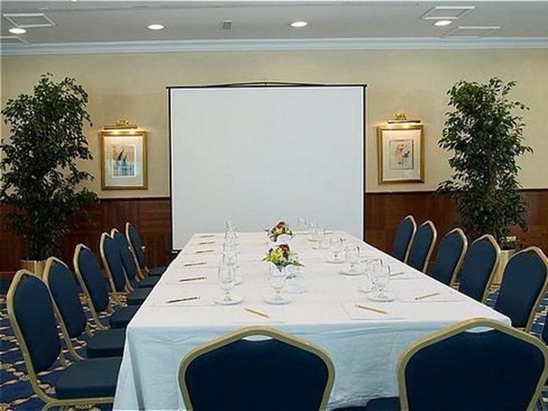 Ibis Styles 3* Sharjah